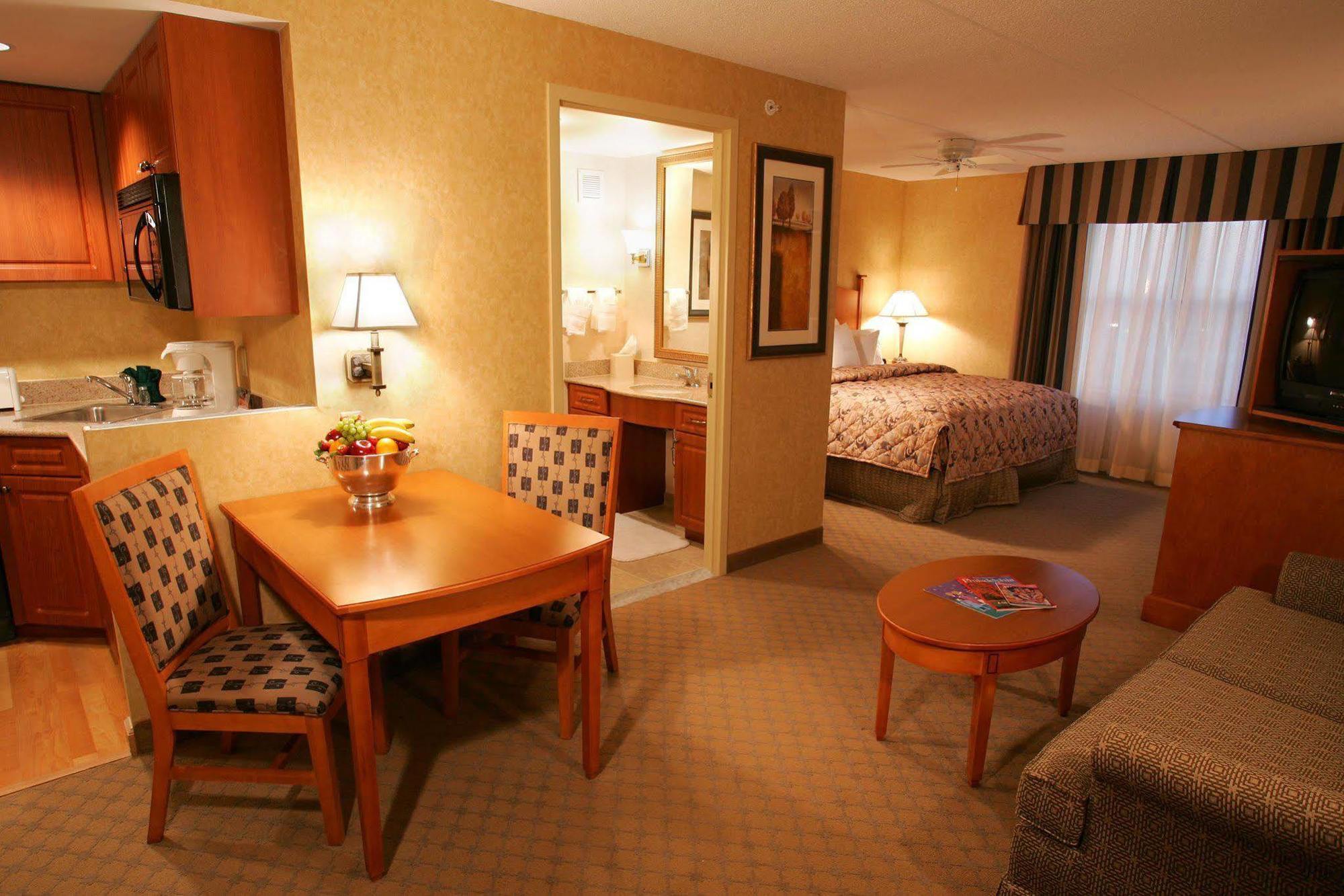 Hotel Homewood By Hilton Philadelphia-city Avenue